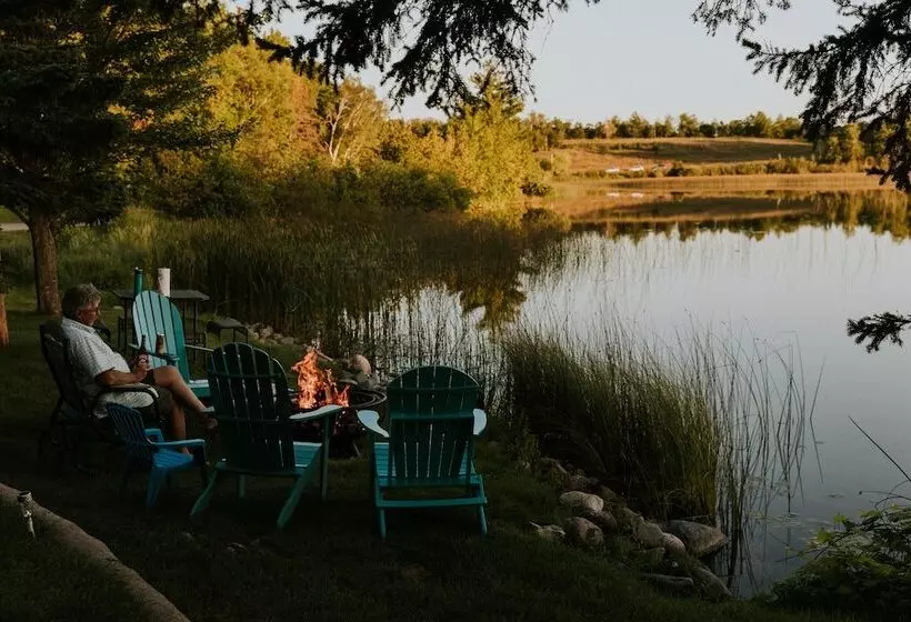 Hotelli Walters Resort On Lake Ida