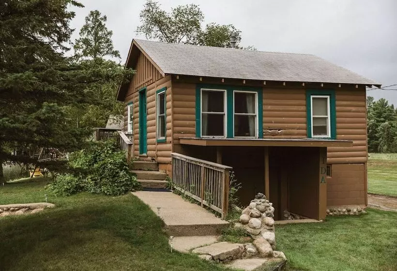 Hotelli Walters Resort On Lake Ida