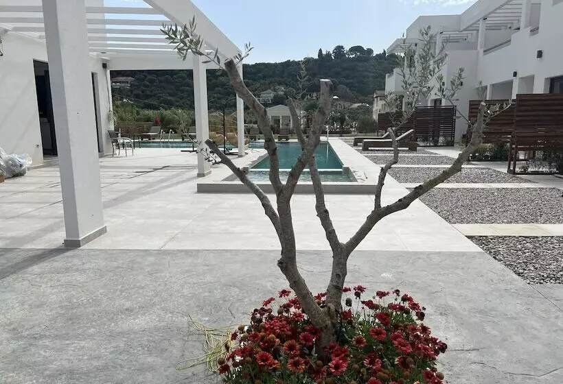 Kimiro Hotel Tsilivi