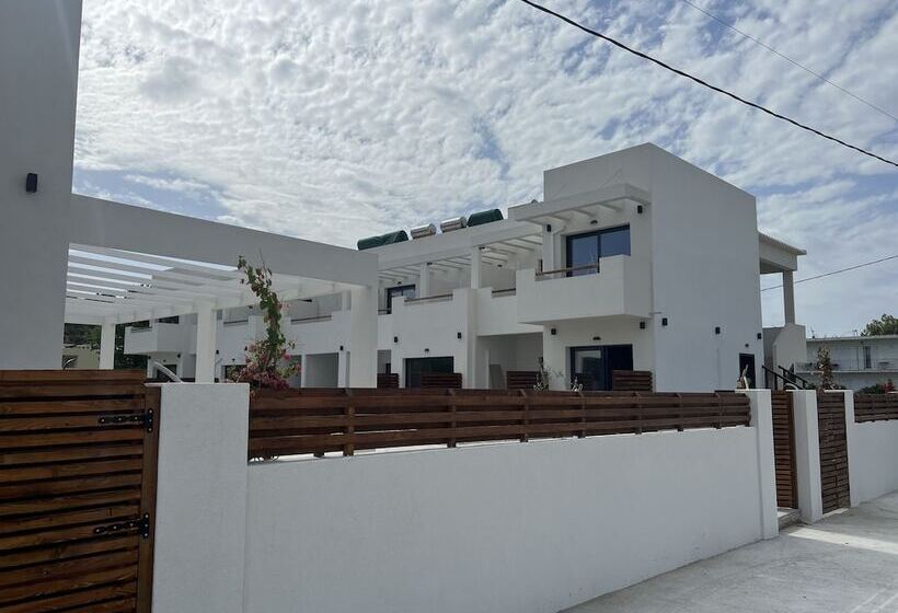 Kimiro Hotel Tsilivi