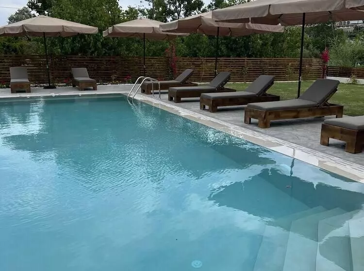 Kimiro Hotel Tsilivi