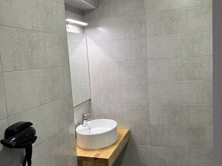 Kimiro Hotel Tsilivi