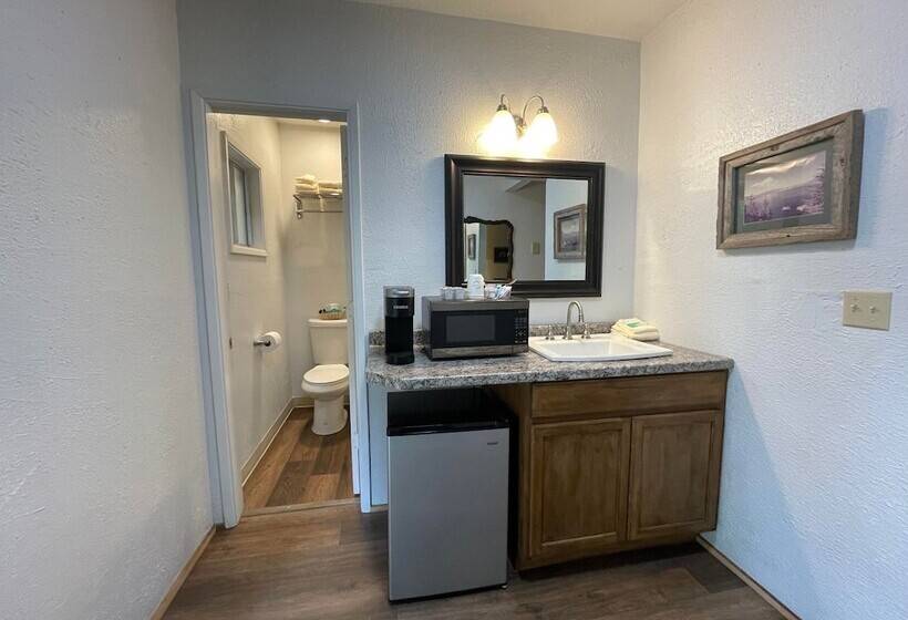 Motel Riverfront Lodging