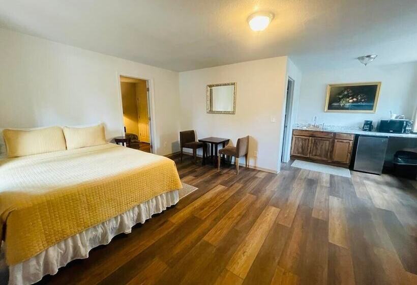 Motel Riverfront Lodging