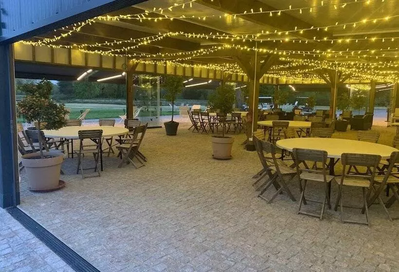 Majatalo Orangerie De Chatel Sélection Figaro & Elle Magazine