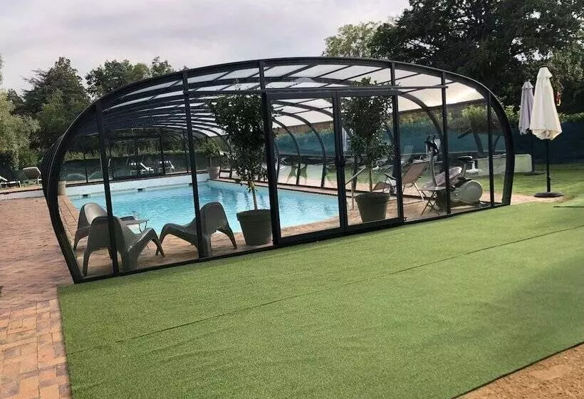 Majatalo Orangerie De Chatel Sélection Figaro & Elle Magazine