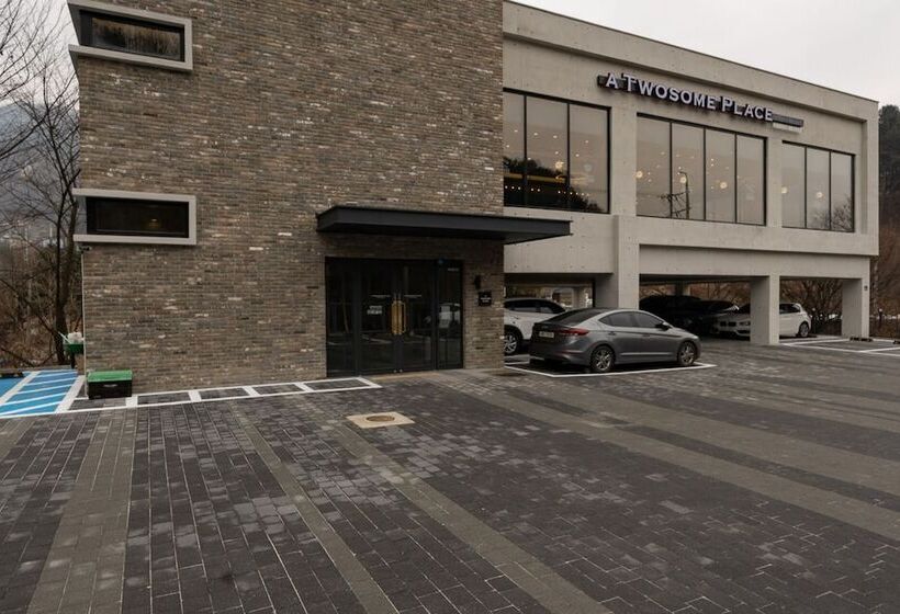 Pocheon Hotel Commune Motel