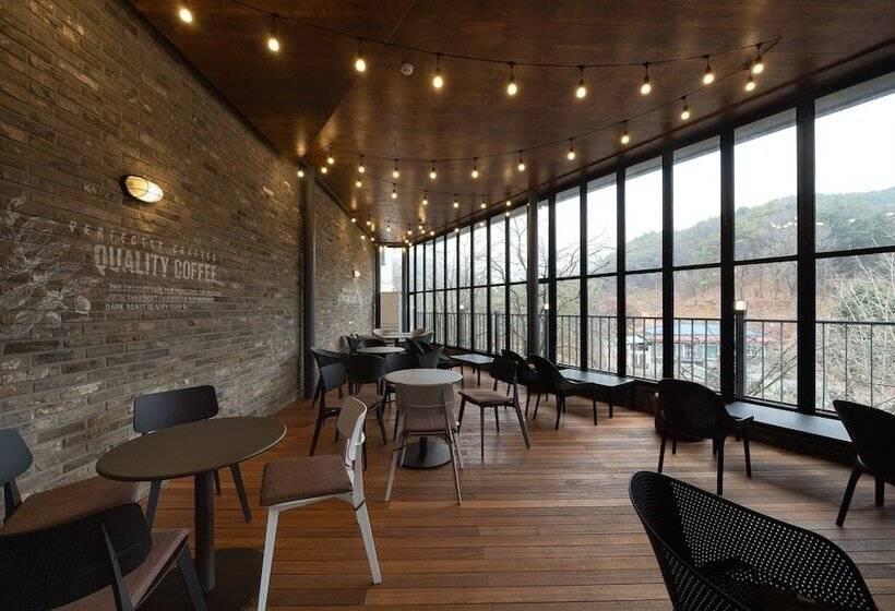 Pocheon Hotel Commune Motel