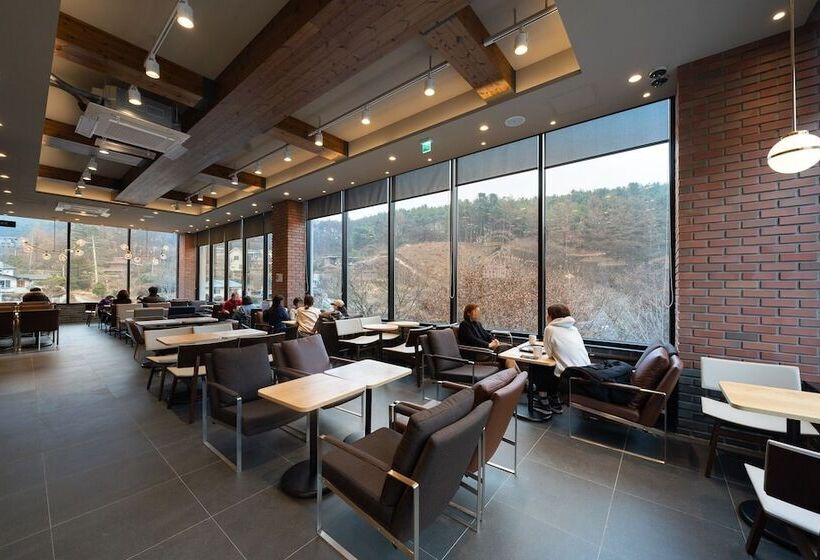 Pocheon Hotel Commune Motel