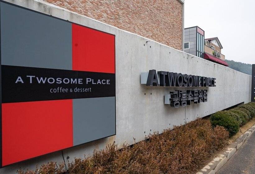 Pocheon Hotel Commune Motel