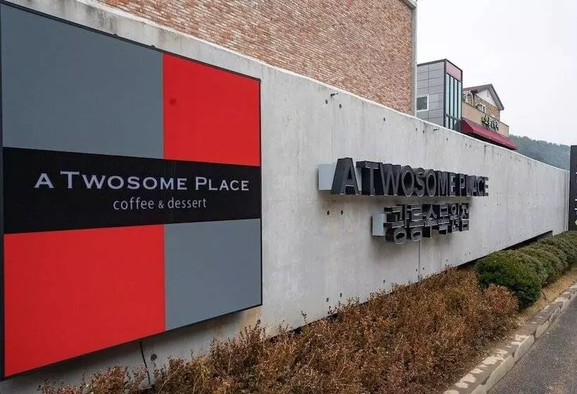 Pocheon Hotel Commune Motel
