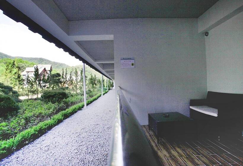 Pocheon Hotel Commune Motel
