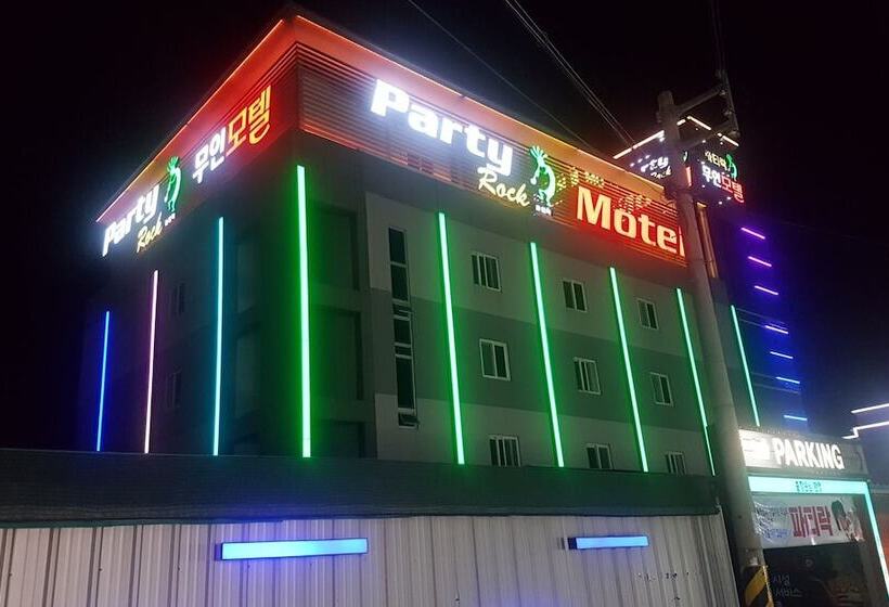 Pohang Ocheon Party Rock Motel