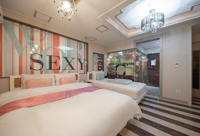 Pohang Ocheon Party Rock Motel