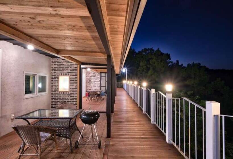 Sacheon Haewoolim Pension