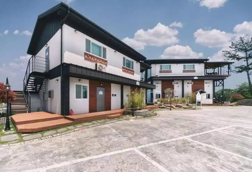 Sacheon Haewoolim Pension