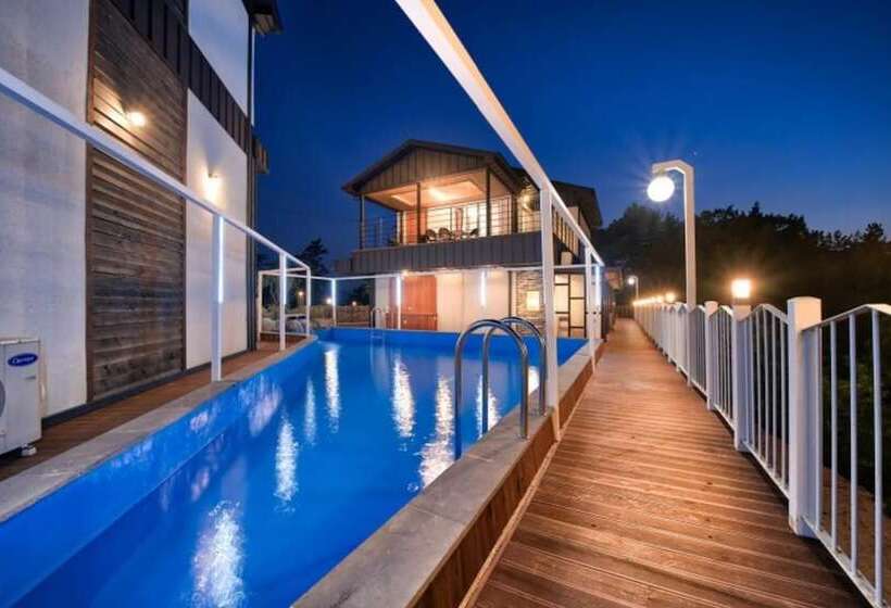 Sacheon Haewoolim Pension