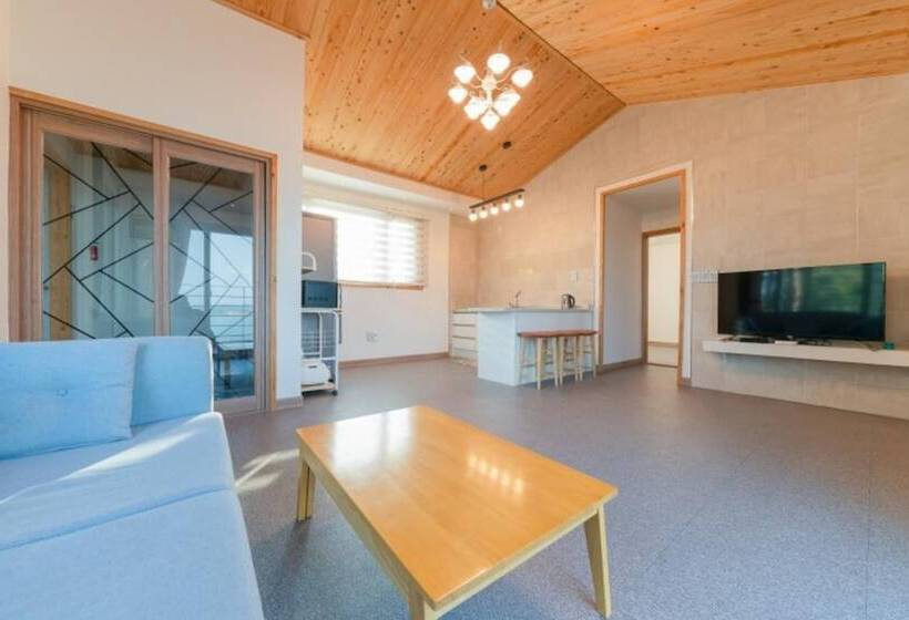 Sacheon Haewoolim Pension