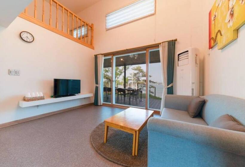 Sacheon Haewoolim Pension