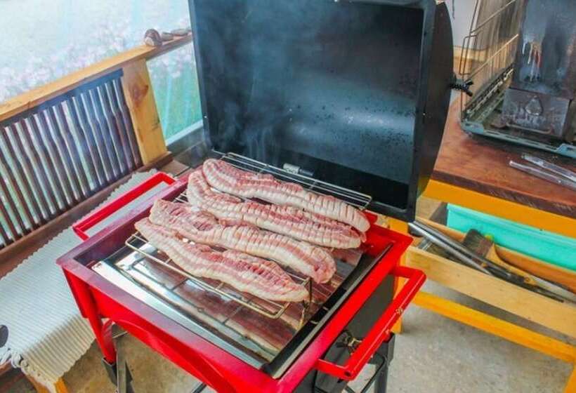 Taean Songjuk Gaheon Pension