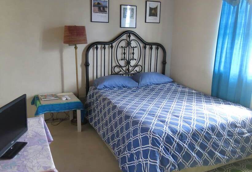 Gemini House Bed & Breakfast