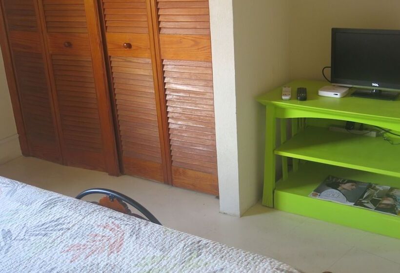 Gemini House Bed & Breakfast