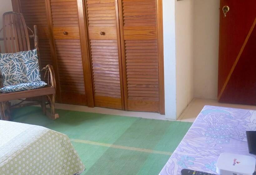 Gemini House Bed & Breakfast