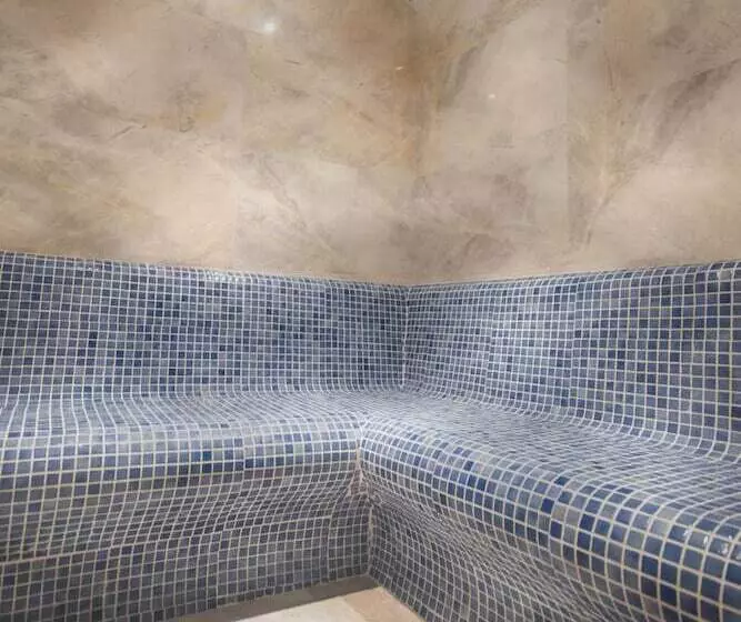 Antusa Palace Hotel & Spa