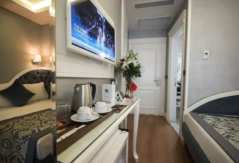 Antusa Palace Hotel & Spa