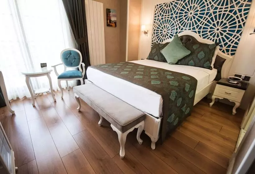 Antusa Palace Hotel & Spa