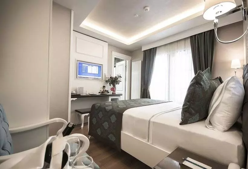 Antusa Palace Hotel & Spa