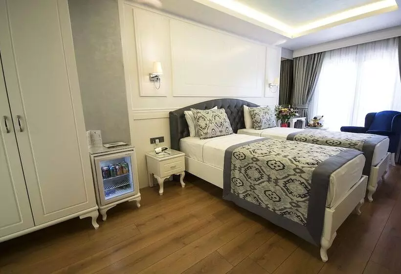 Antusa Palace Hotel & Spa