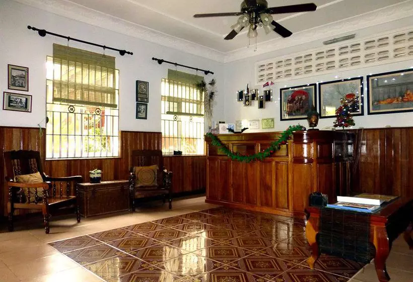 호텔 Baphuon Villa