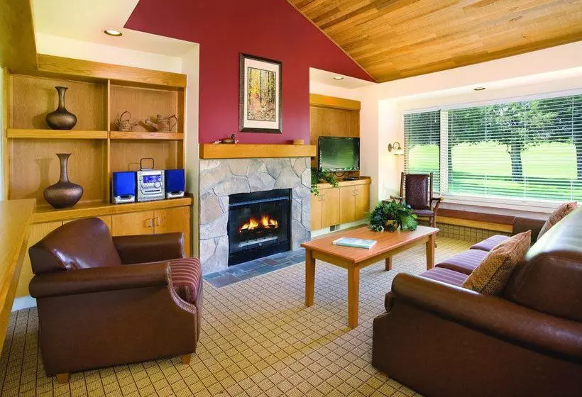 Отель Eagle Crest Resort Vacation Rentals