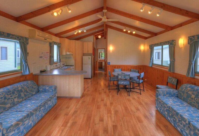 ホテル Eden Gateway Holiday Park