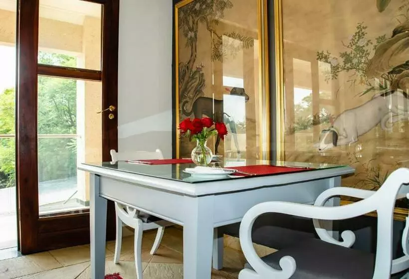 Отель Gardenia Boutique