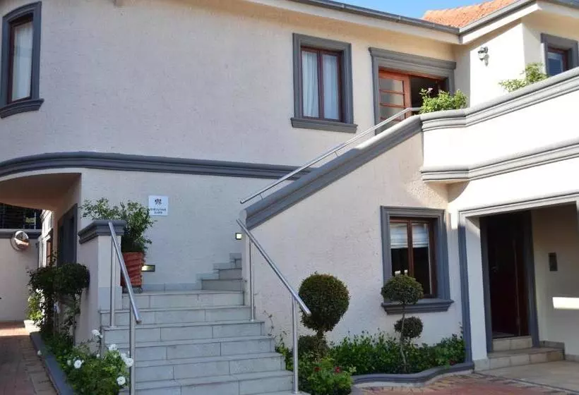 Отель Gardenia Boutique