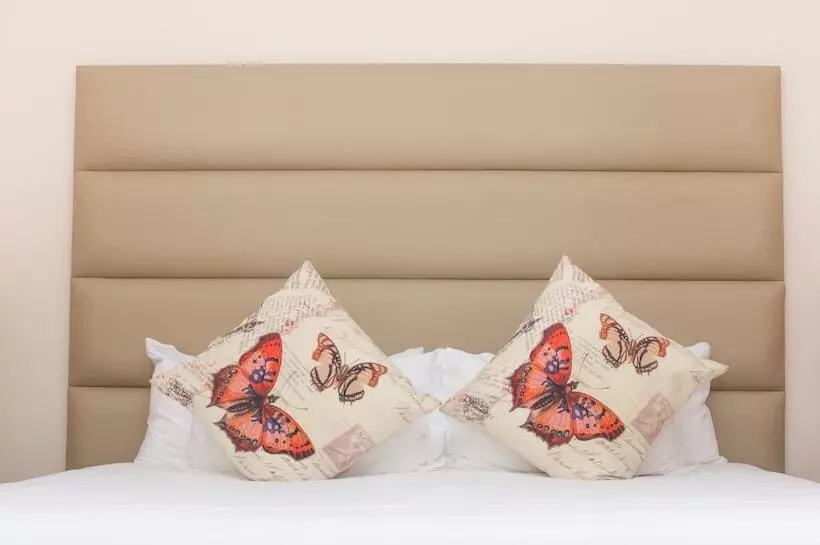 Отель Gardenia Boutique