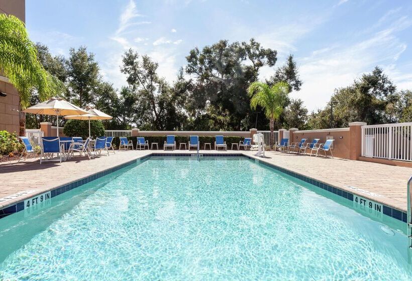 酒店 Hampton Inn & Suites Deland