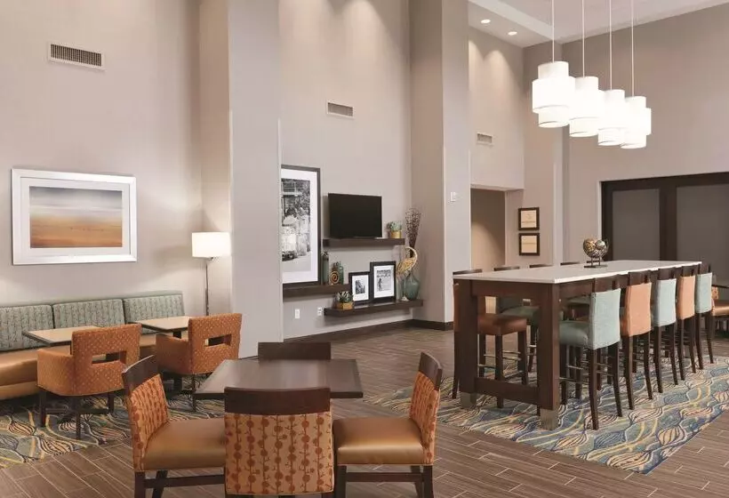 酒店 Hampton Inn & Suites Deland