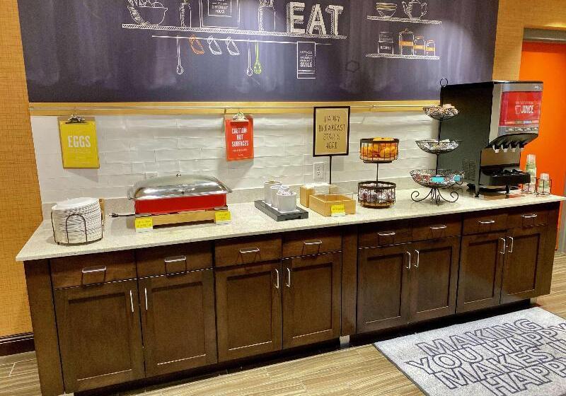 酒店 Hampton Inn & Suites Deland