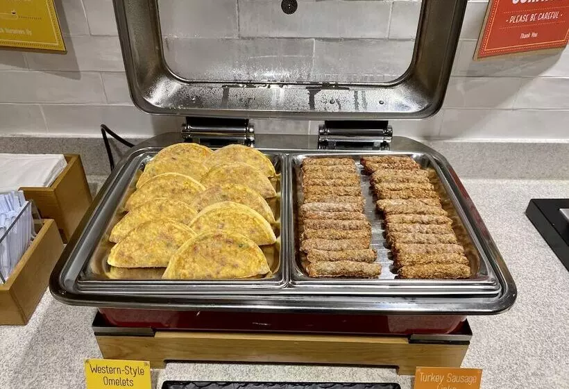 酒店 Hampton Inn & Suites Deland