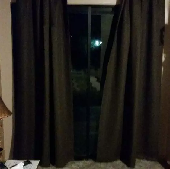 Отель Lakeview Inn & Suites