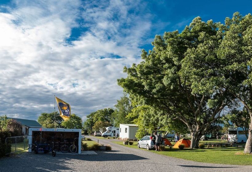 בית מלון כפרי Martinborough Top 10 Holiday Park