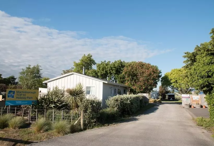 호텔 Martinborough Top 10 Holiday Park