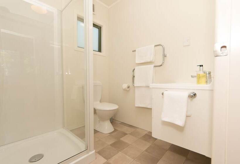 בית מלון כפרי Martinborough Top 10 Holiday Park