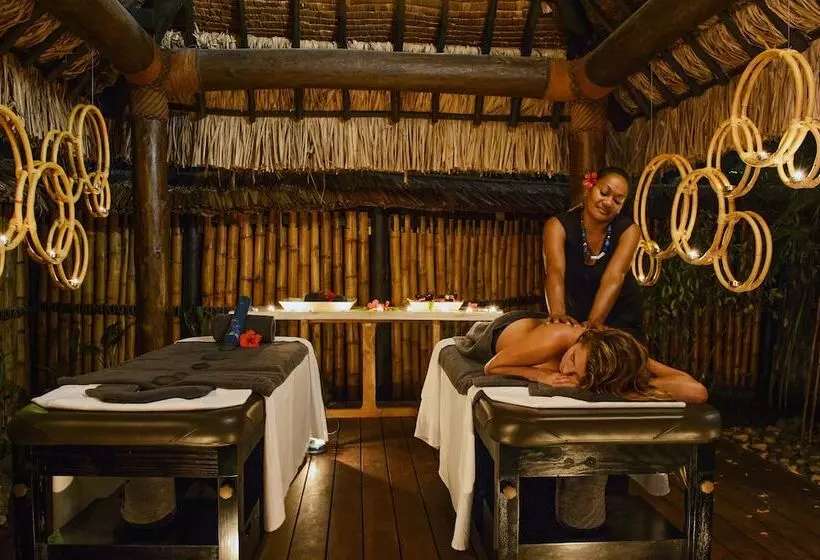 فندق Nanuku Resort Fiji