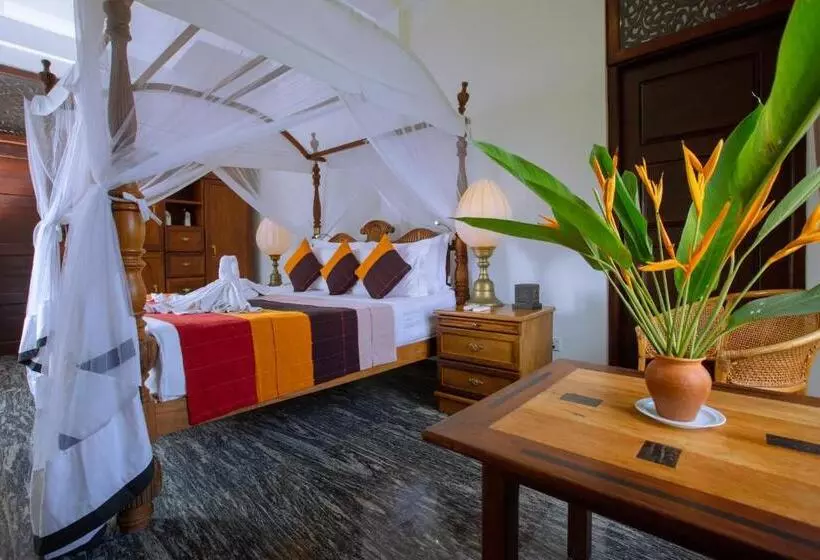 Hotel Niyagama House