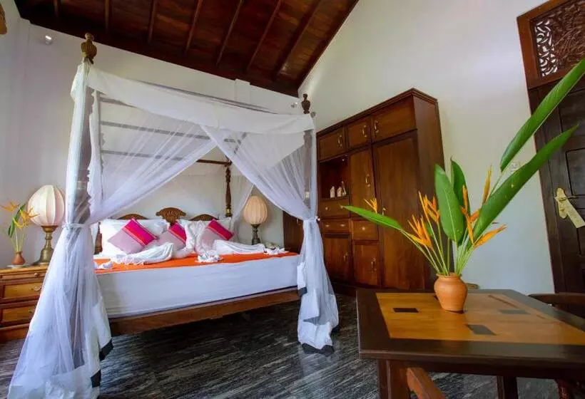 Hotel Niyagama House