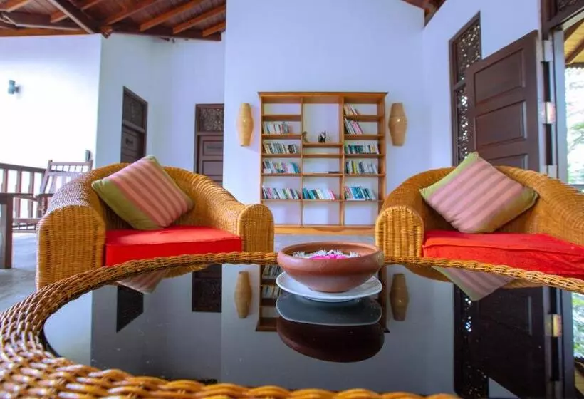 Hotel Niyagama House